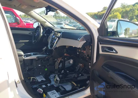 2016 Cadillac Srx Luxury Collection z USA, uszkodzony, nr VIN 3GYFNEE35GS500695